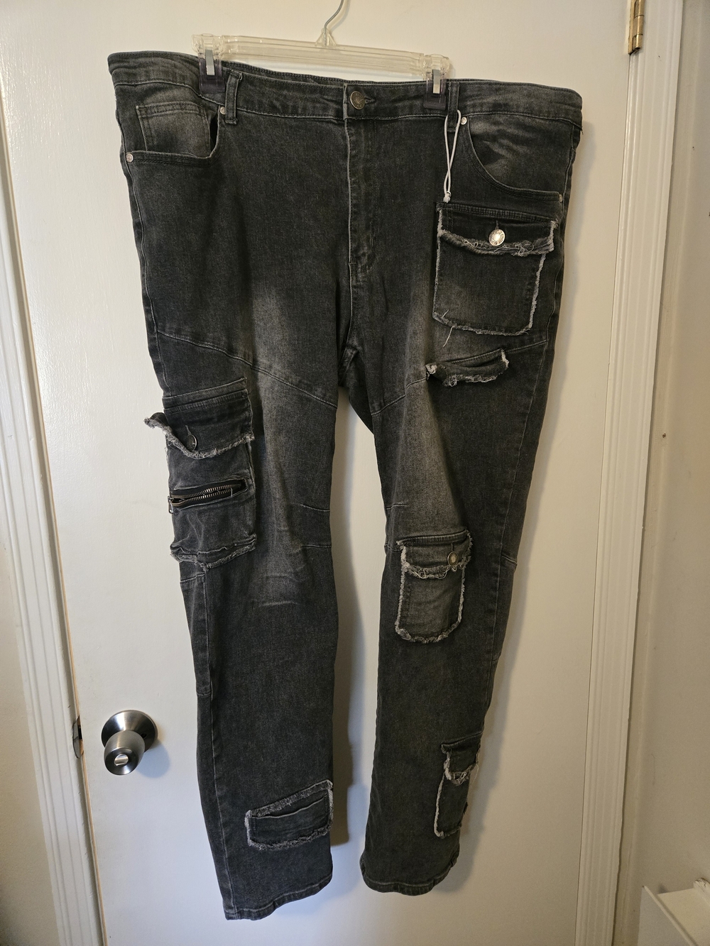 Men's Distressed Black Cargo Patch Jeans